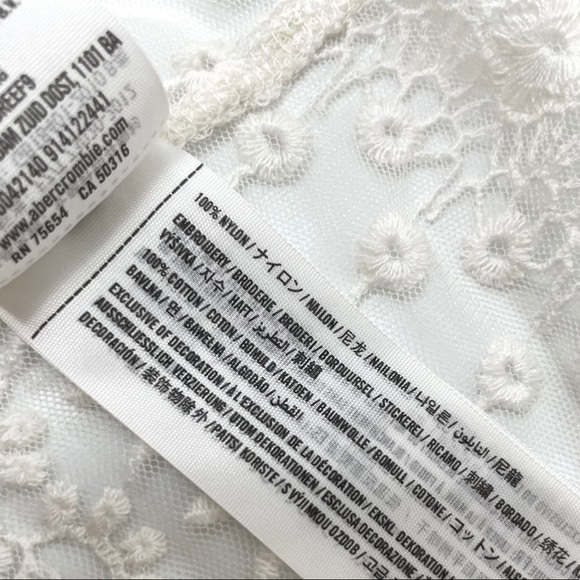 Fringe Kimono Wrap Cardigan White Knit Crochet Lace Gypsy Spell Boho Festival - Picture 8 of 13